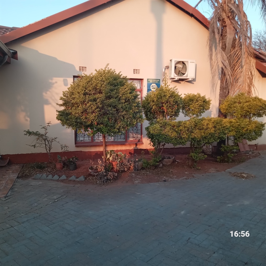 3 Bedroom Property for Sale in Oos Einde North West